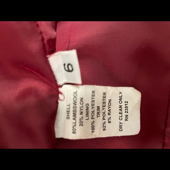 Forecaster of Boston womens lambs wool coat with hood. Color Red. Size 6 - Picture 4 of 5